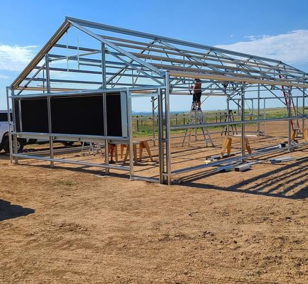 Hidroponía invernadero de control de humedad estromal con techo arqueado y diseño multi-espacio