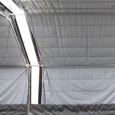 Sistema de cultivo hidropónico en invernadero comercial para la producción de hortalizas